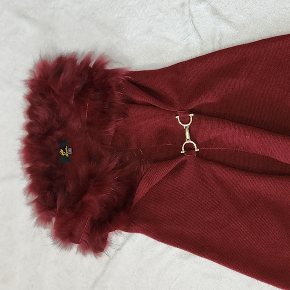 Racoon Fur Shawl - Picture 2 of 5